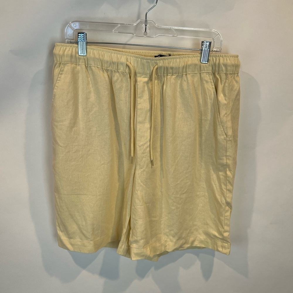 ASOS Design Linen Bl Boxy Shorts in Pastel Yellow